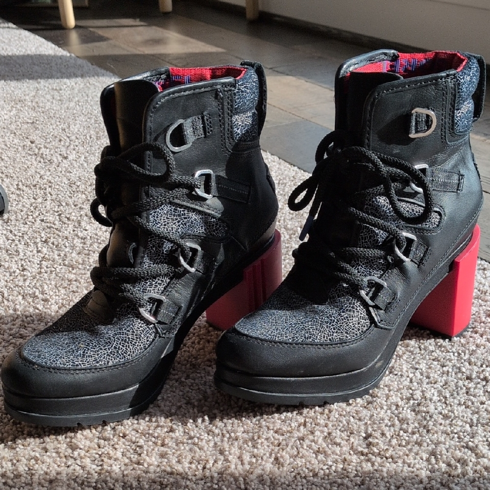 Stylish Black and Pink Women's Boots